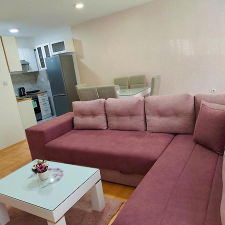 Apartman Lara Pirot Exterior foto
